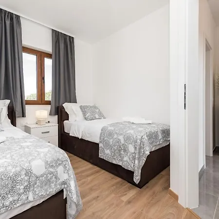 Holiday home Mattina Privlaka (Zadar)